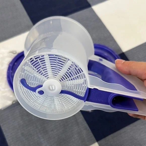 Tupperware ‘Sift N Store’ - Picture 3 of 4